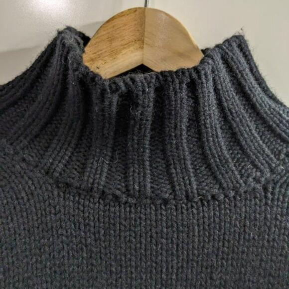 Zara | Limited Edition Cashmere Bustier Sweater - Picture 5 of 14